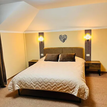 Golden Lemon Mizhhirya (Transcarpathia)