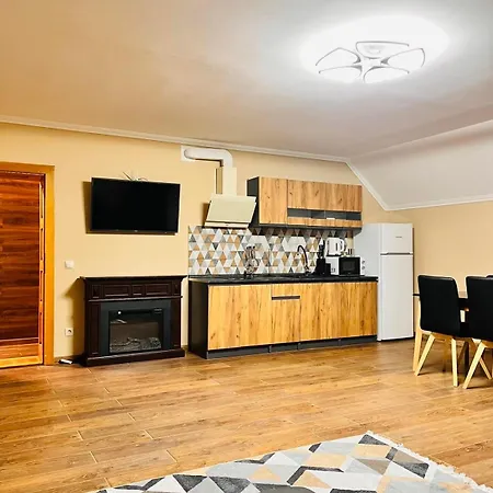 Golden Lemon Mizhhirya (Transcarpathia)